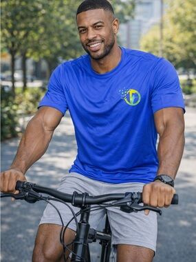 Men's Short-Sleeve Performance Tee in Royal Blue